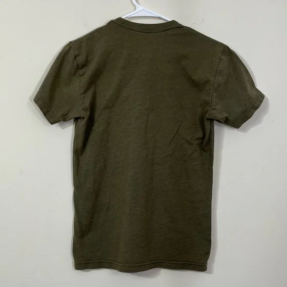 Things That Matter Army Green Graphic Short Sleeve Shirt - Picture 4 of 4